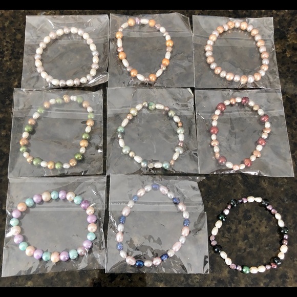 9 Freshwater Pearl bracelets - Picture 3 of 3